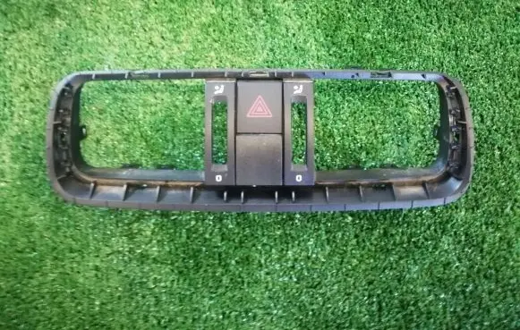 Dash center air vent grill