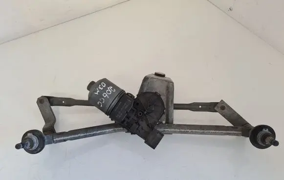 Peugeot 206 Front wiper linkage and motor 3397020578 0390241523