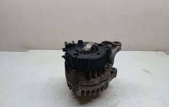 BMW 3 E92 E93 Generator/alternator 
