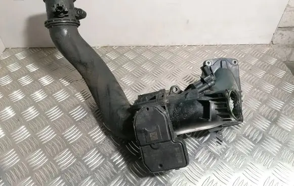 Mercedes-Benz C W204 Throttle valve A6510900070 A6510900028