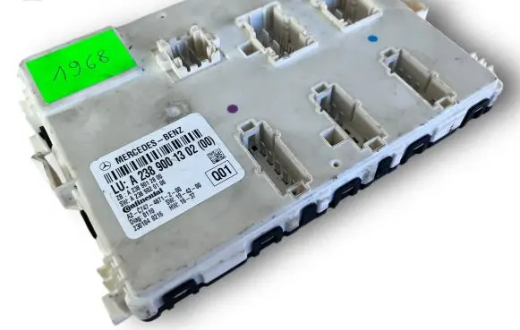 Mercedes-Benz E W238 Central body control module S1968 A2389001302