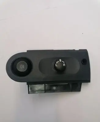 Mitsubishi Colt CZ3 Wing mirror switch MN148893ZZ