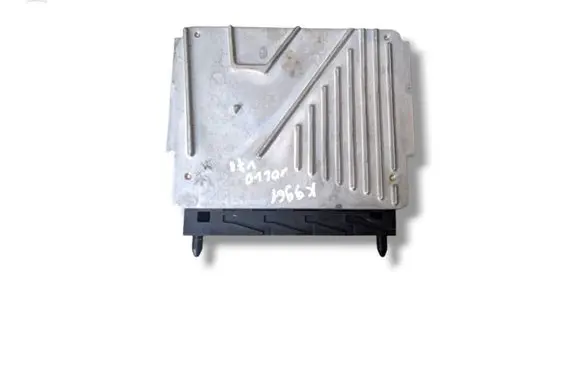 Volvo V70 Engine control unit/module ECU MB079700-8831 082627471A