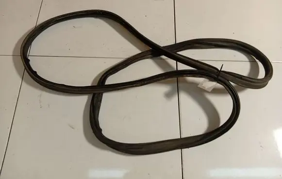 Renault Scenic III - Grand scenic III Trunk rubber seal (body) 