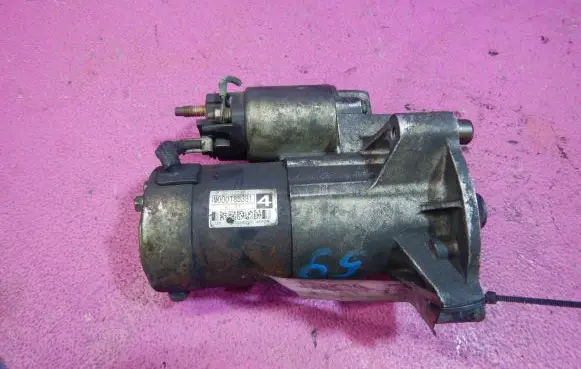 Peugeot 206 CC Starter motor M000T85381