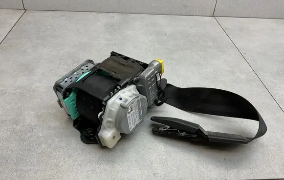 Audi A7 S7 4G Front seatbelt 4G8857705B