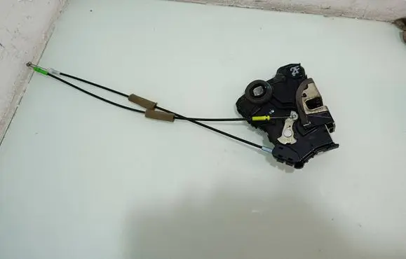 Toyota Corolla E140 E150 Rear door lock