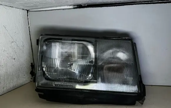 Mercedes-Benz E W124 Headlight/headlamp 13015800 7R0134532 0234532R20