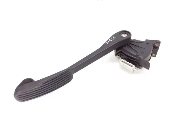 Volvo XC90 Accelerator pedal position sensor 8634697