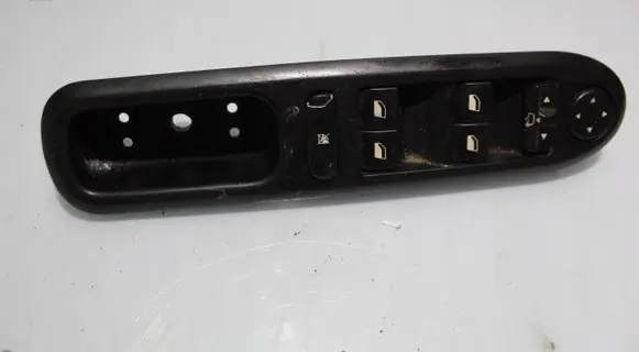 Peugeot 407 Electric window control switch