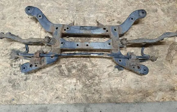 Opel Insignia A Rear subframe 