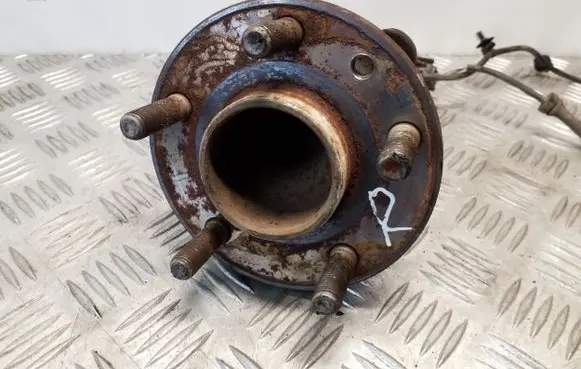 Volvo V40 Rear wheel hub