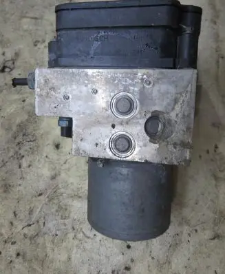 BMW 7 F01 F02 F03 F04 ABS Pump 6853400