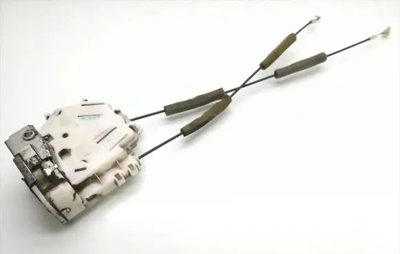 Honda FR-V Front door lock