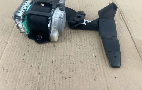 Audi A4 S4 B7 8E 8H Front seatbelt 8K1857705J 306226299G48 030112