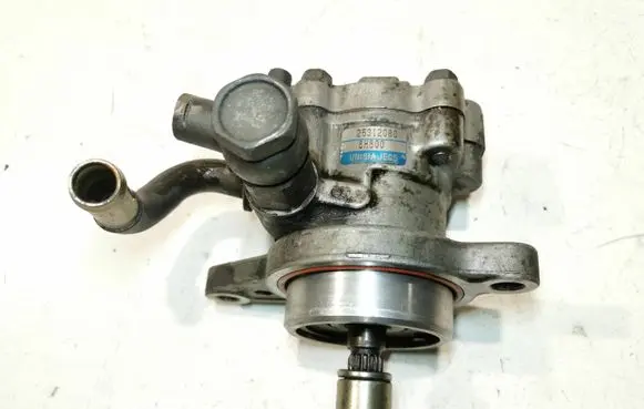 Nissan X-Trail T30 Power steering pump 8H800 25312080 UR15