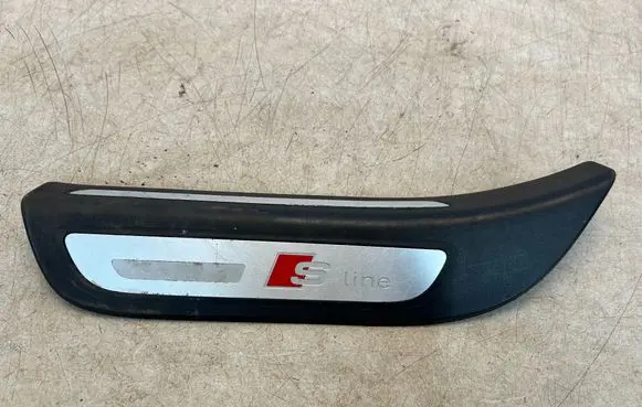 Audi Q5 SQ5 Rear sill trim cover 8R0853375 8R0853375C 8R0853375A