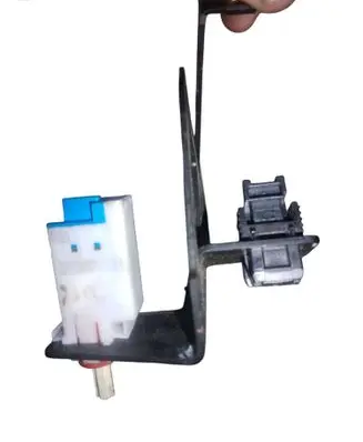 BMW 5 E39 Brake pedal sensor switch 8381612