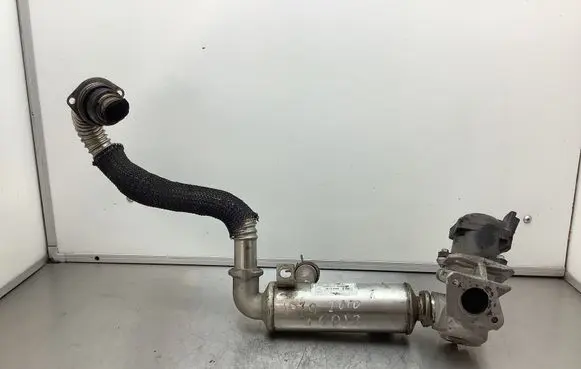 Volvo V70 EGR valve cooler 3M5Q9F464BC 16122009 VP1U3H9P445BB