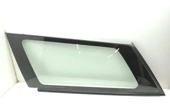 Subaru Outback Side middle window/glass 
