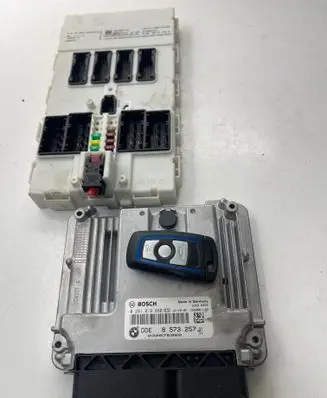 Engine ECU kit and lock set
