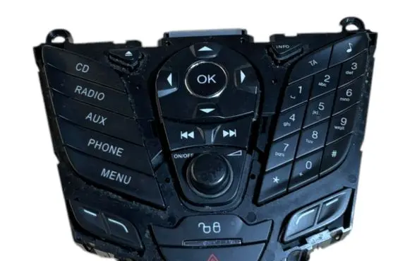 Head unit multimedia control