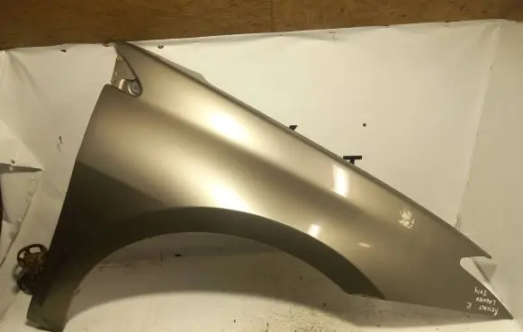 Renault Laguna III Fender