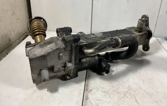 Volvo XC90 EGR valve cooler 72299609