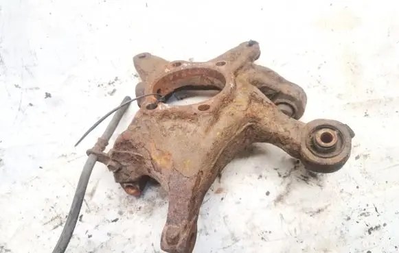 Subaru Legacy Rear wheel hub