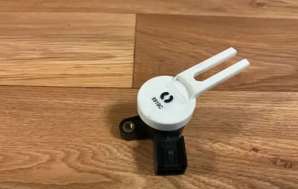 Opel Insignia A Brake pedal sensor switch 10366474 8919C