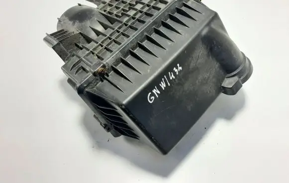 Peugeot 5008 Air filter box 9653388980 9657982380