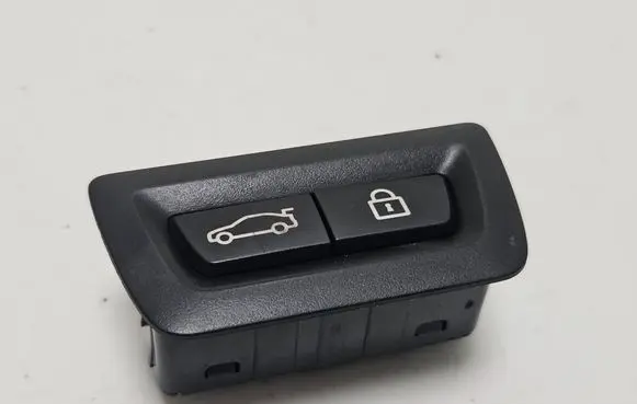 BMW X3 F25 Tailgate/boot open switch button 9275121