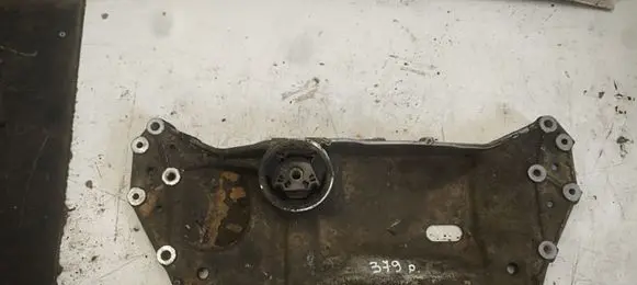 Seat Leon (1P) Engine mounting bracket EN1706AC
