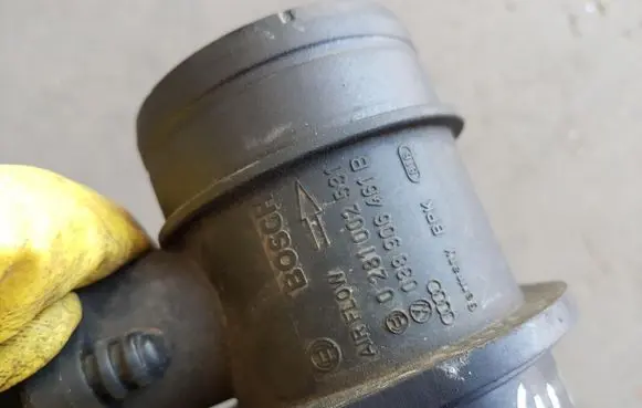 Volkswagen PASSAT B6 Mass air flow meter