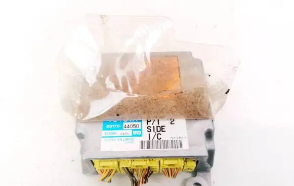 Toyota Avensis Verso Airbag control unit/module 8917044050 89170-44050