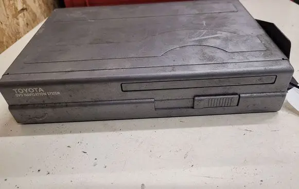 Toyota Previa (XR30, XR40) II CD/DVD changer 0866200880 AAAB107778