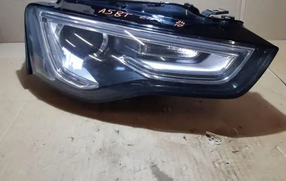 Audi A5 8T 8F Headlight/headlamp