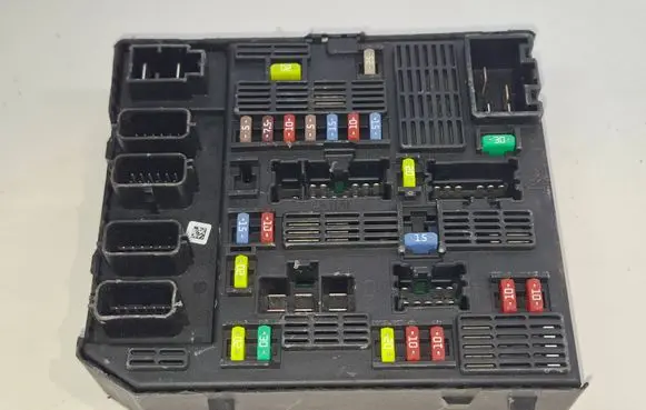 Renault Scenic III - Grand scenic III BSM Control unit 284B69009R 04312A3000538 2840208004300