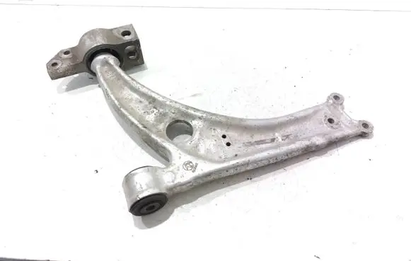Volkswagen PASSAT B6 Front lower control arm/wishbone
