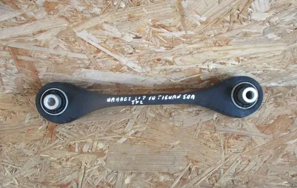 Volkswagen Tiguan Rear control arm 5Q0501529E