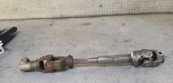 Nissan Note (E12) Steering column universal joint 