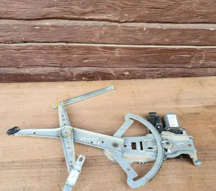 Opel Combo C Front door window regulator with motor 114707 24448126 24462795