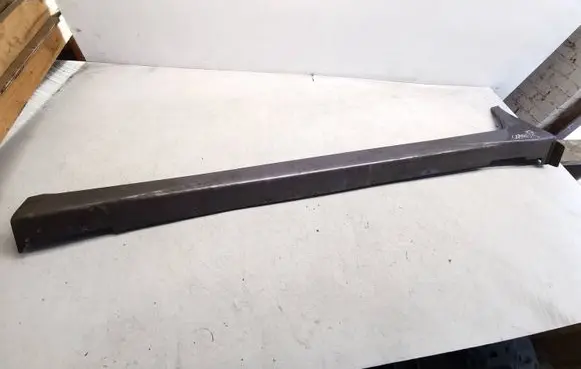 Mitsubishi Grandis Sill