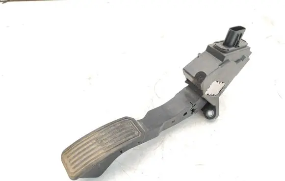 Toyota RAV 4 (XA30) Accelerator throttle pedal 781100R022 11251B2C