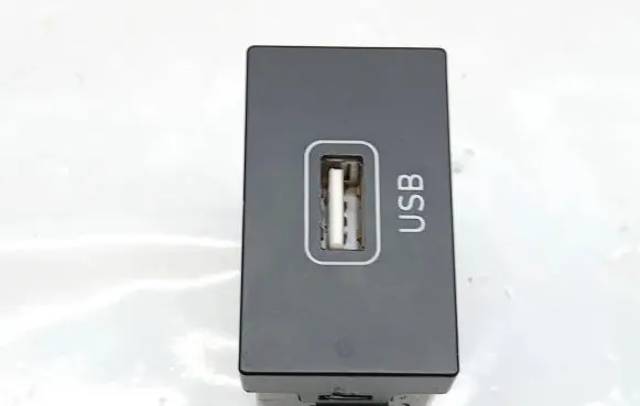Hyundai i30 AUX in-socket connector 96120-G4250
