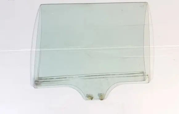 Suzuki XL7 I Rear door window glass 43R00033 DOT20 M213
