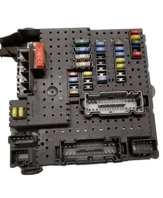 Volvo S60 Fuse module 30728512