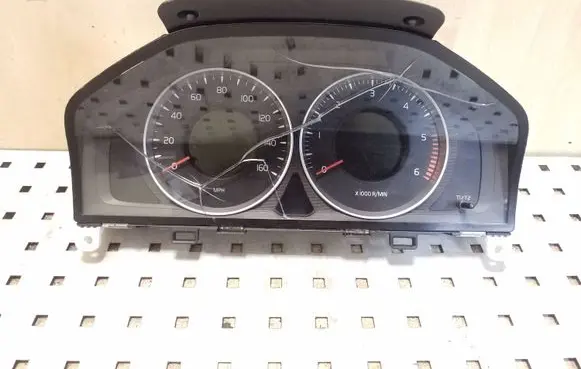 Volvo XC60 Speedometer (instrument cluster) 31327583AA