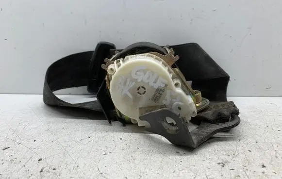 Volkswagen Golf Plus Rear seatbelt 5M0857805 33044247 226208