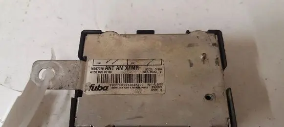 Mercedes-Benz ML W163 Aerial antenna amplifier 1638200289 16267079 A1638200289
